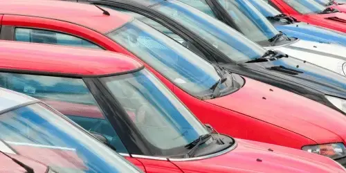 Too Much Choice, Too Little Confidence: How to Help Car Buyers Decide