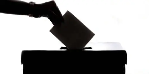Does Being On The Electoral Roll Help Your Credit Score?